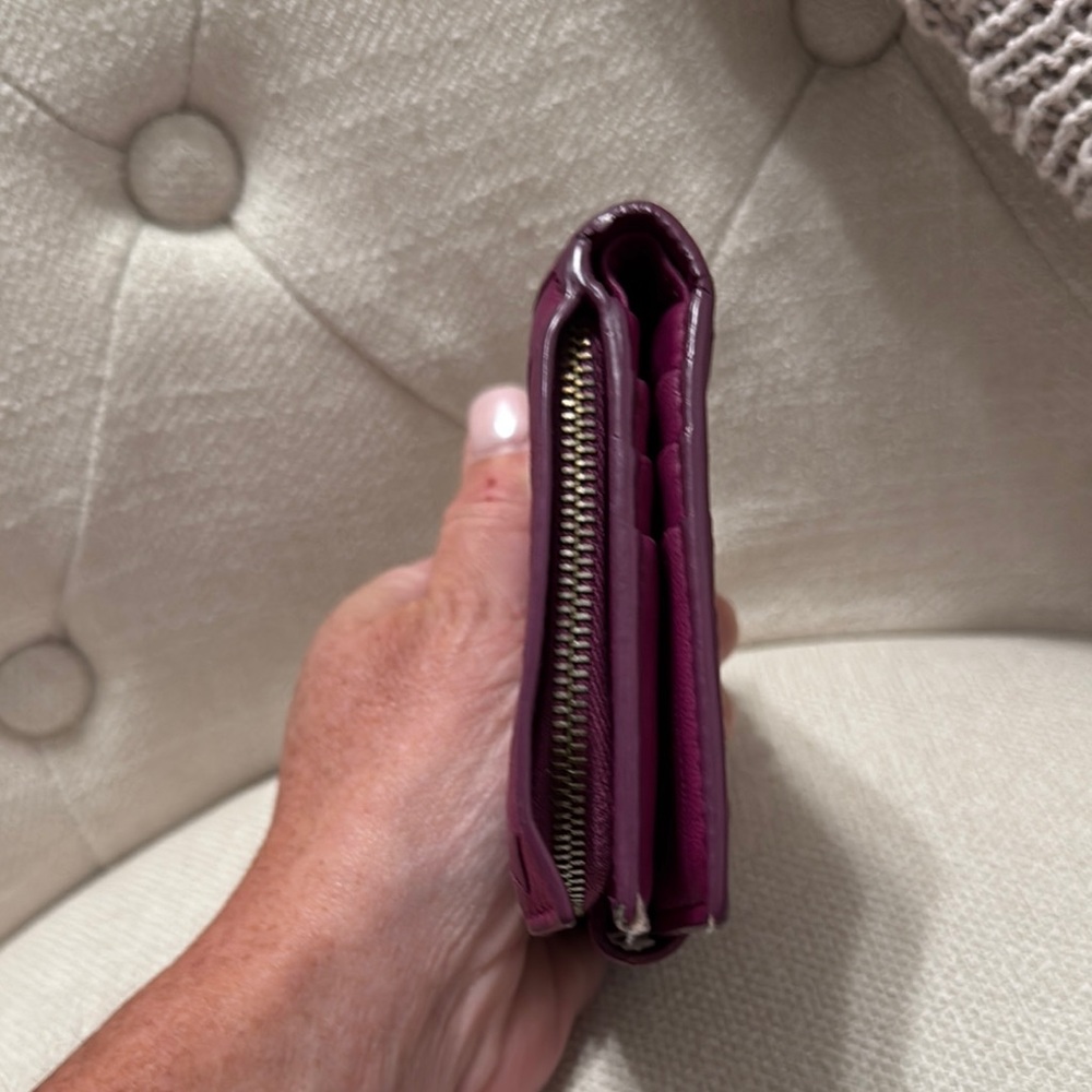 *RARE* Purple Bottega Vaneta Leather Wallet - Picture 5 of 10